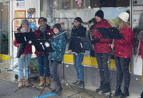 La Persévérante sous la neige Courrier du Val de Travers hebdo